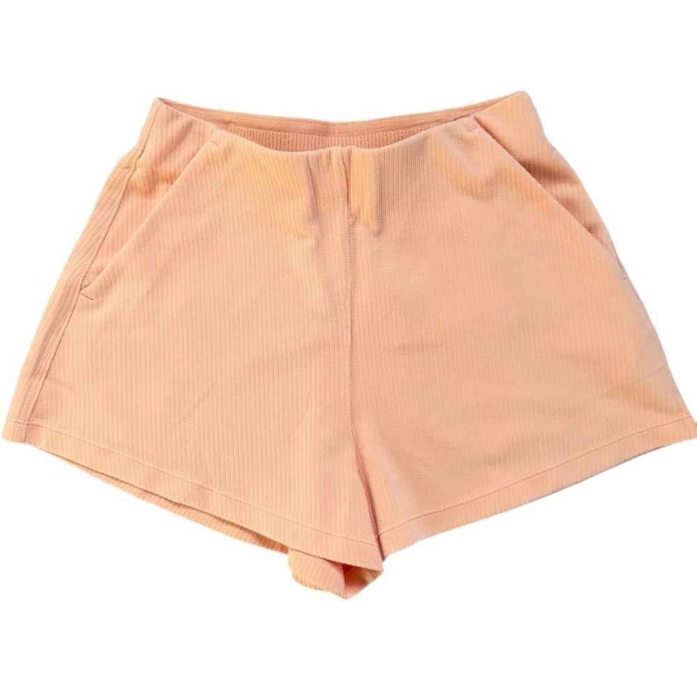 Lululemon Ribbed Softstreme High-Rise shorts in the color Peach Bellini 0